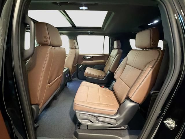 2026 Chevrolet Suburban High Country - Photo 23