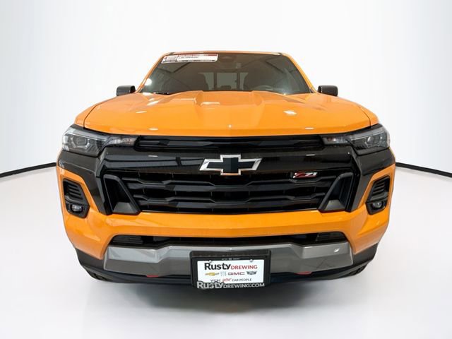 2025 Chevrolet Colorado Z71 photo 2