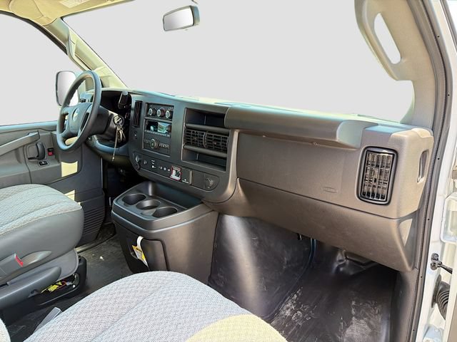 2026 Chevrolet Express Cargo Work Van - Photo 21