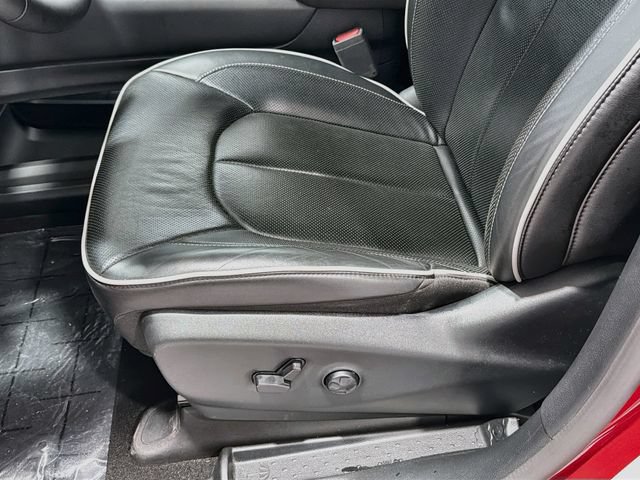 2025 Chrysler Pacifica Limited - Photo 18