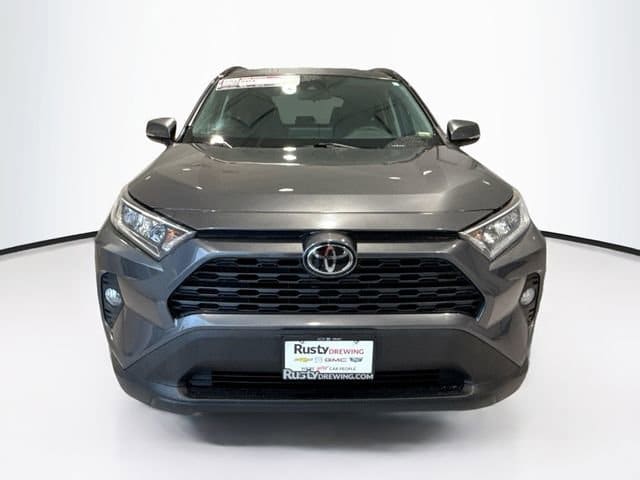 Used 2020 Toyota RAV4 XLE with VIN 2T3P1RFV7LC101640 for sale in Jefferson City, MO