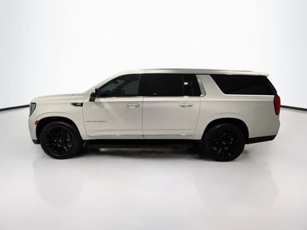 Used 2023 GMC Yukon XL SLT SUV