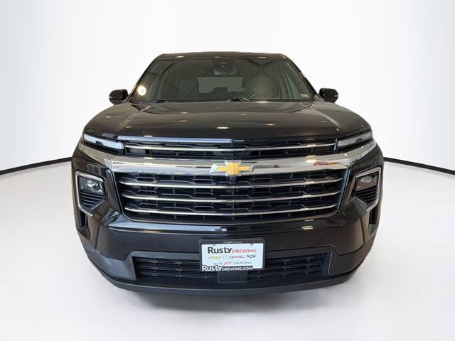 2025 Chevrolet Traverse photo 2