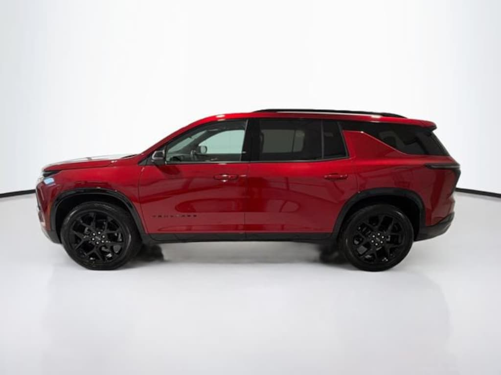 Used 2025 Chevrolet Traverse RS SUV
