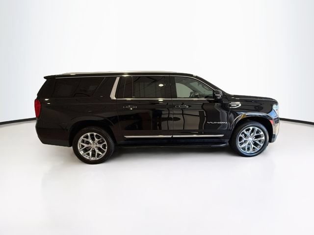 2022 GMC Yukon XL SLT - Photo 8