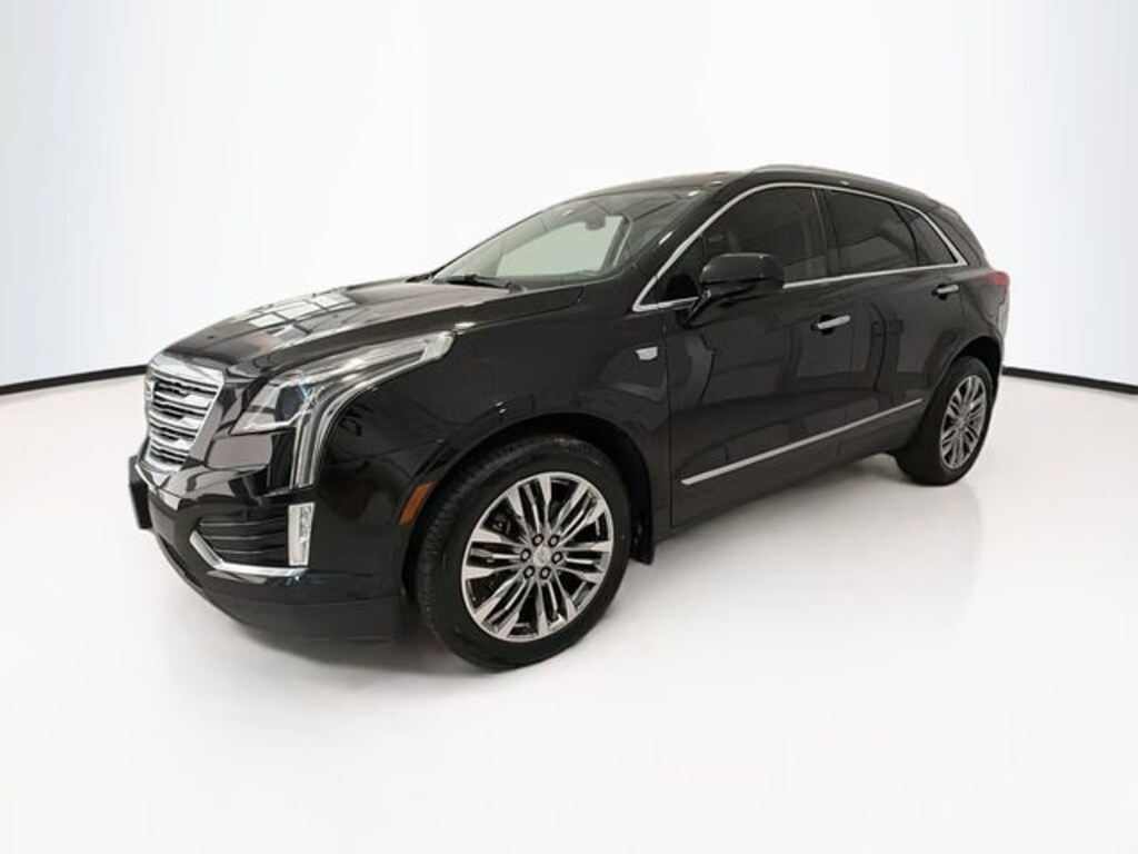 Used 2017 CADILLAC XT5 Premium Luxury FWD SUV
