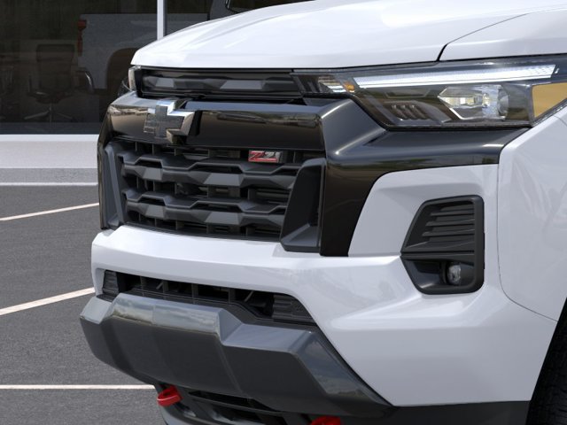 2026 Chevrolet Colorado Z71 - Photo 13
