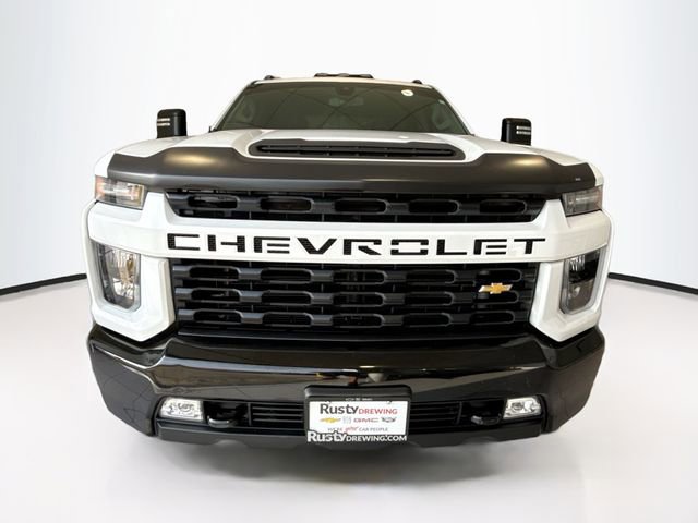 2023 Chevrolet Silverado 2500HD Custom photo 2