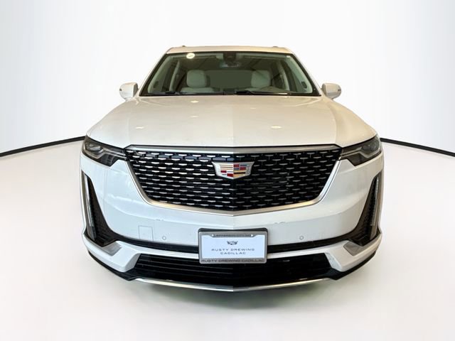 2025 Cadillac XT6 Premium Luxury photo 2