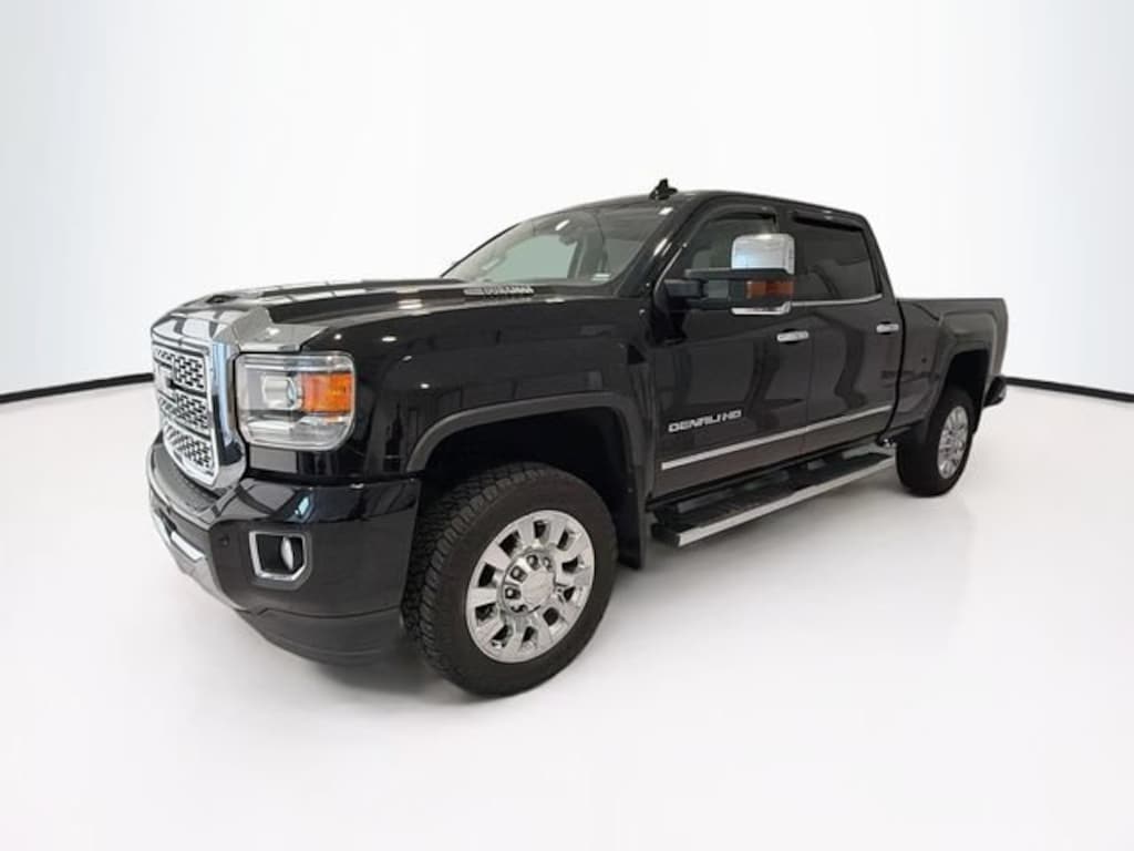 Used 2019 GMC Sierra 2500 HD Denali Truck Crew Cab