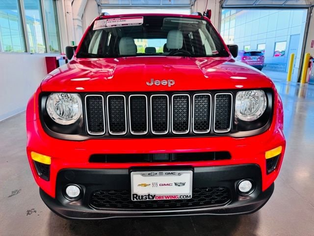 Used 2022 Jeep Renegade Latitude with VIN ZACNJDB12NPN48516 for sale in Jefferson City, MO