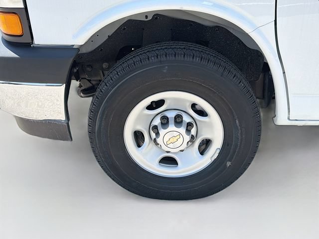 2026 Chevrolet Express Cargo Work Van - Photo 22