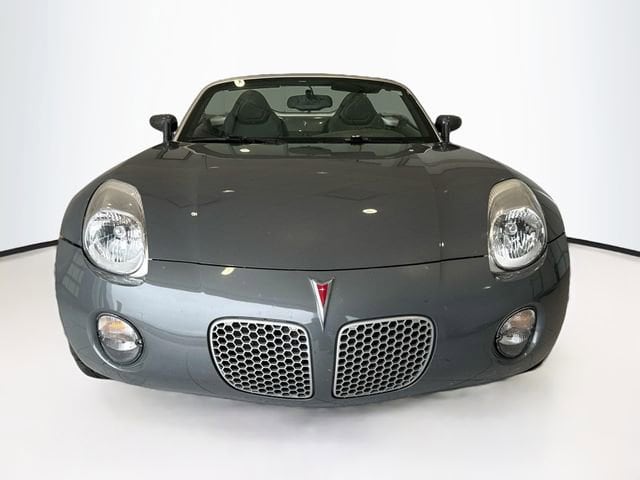 Used 2008 Pontiac Solstice Base with VIN 1G2MB35B88Y104342 for sale in Jefferson City, MO