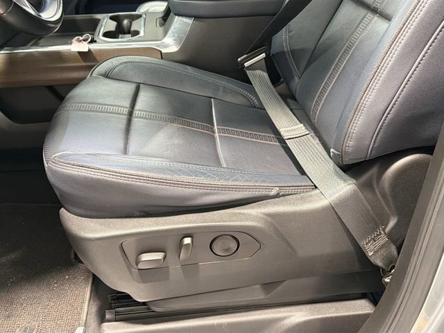 2024 Chevrolet Silverado 3500HD High Country - Photo 18