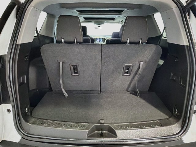 2023 GMC Acadia SLE - Photo 21