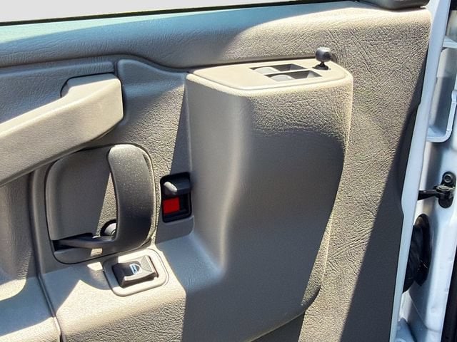 2026 Chevrolet Express Cargo Work Van - Photo 14