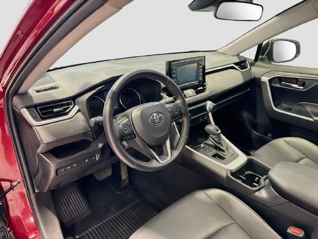 2022 Toyota RAV4 XLE Premium - Photo 9