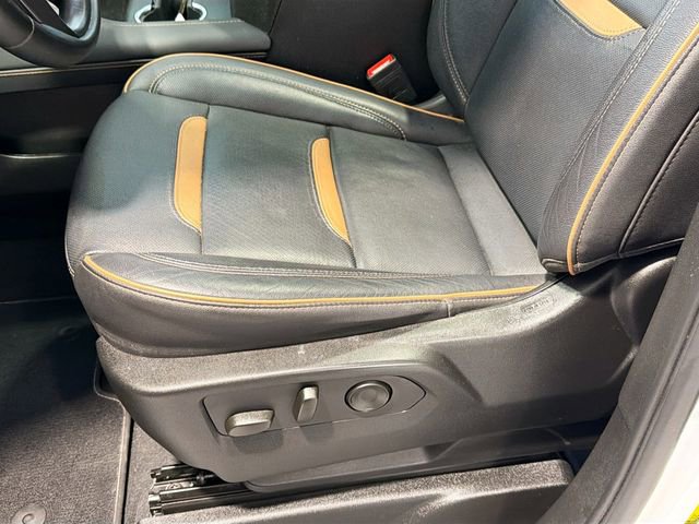 2023 GMC Yukon AT4 - Photo 20