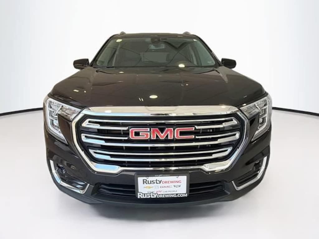 Used 2024 GMC Terrain SLT SUV