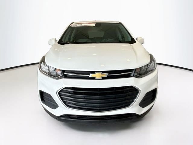 Certified 2022 Chevrolet Trax LS with VIN KL7CJNSM9NB512209 for sale in Jefferson City, MO