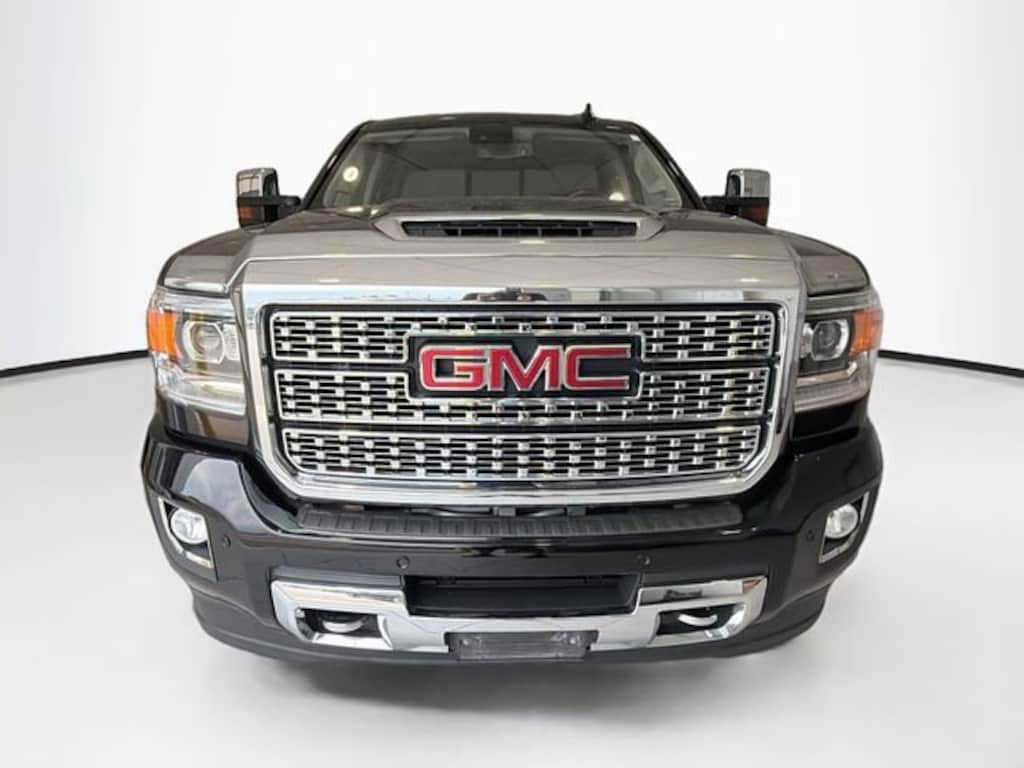 Used 2019 GMC Sierra 2500 HD Denali Truck Crew Cab