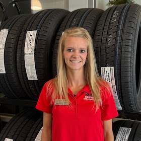 Staff member Cassie Hile from ID_b8de6f9ec7bc