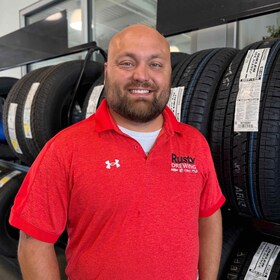 Staff member TRENTON LINCOLN from ID_b8de6f9ec7bc