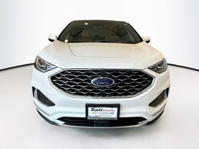 2024 Ford Edge Titanium photo 2