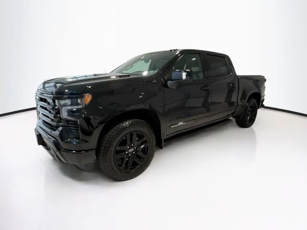 Used 2025 Chevrolet Silverado 1500 High Country Truck Crew Cab