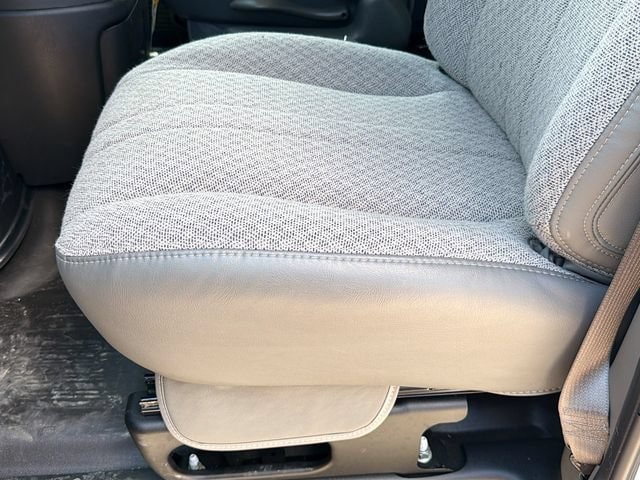 2026 Chevrolet Express Cargo Work Van - Photo 15