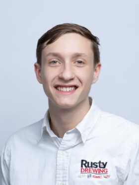 Staff member MASON DAVIS from ID_0d583fb3bc47