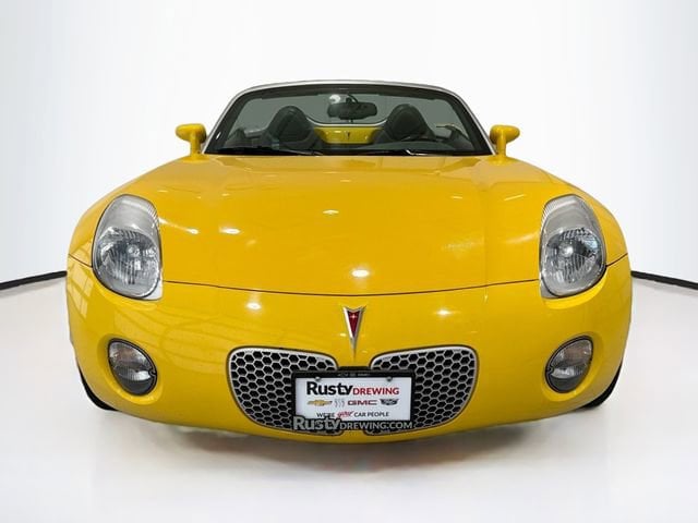 Used 2007 Pontiac Solstice Base with VIN 1G2MB35B97Y135405 for sale in Jefferson City, MO