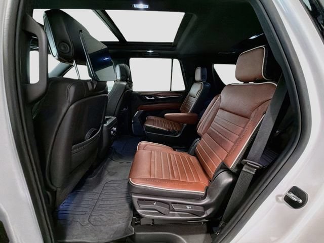2023 GMC Yukon Denali Ultimate - Photo 23