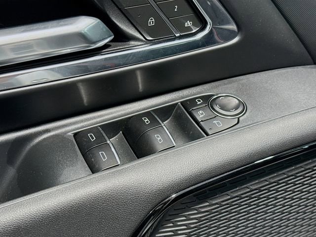 2025 Chevrolet Silverado EV RST - Photo 17