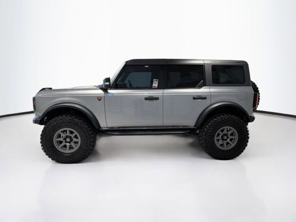 Used 2023 Ford Bronco Badlands SUV