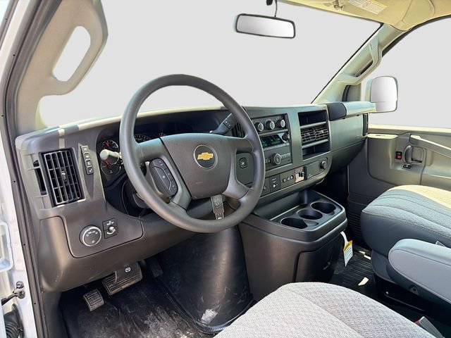 2026 Chevrolet Express Cargo Work Van - Photo 9
