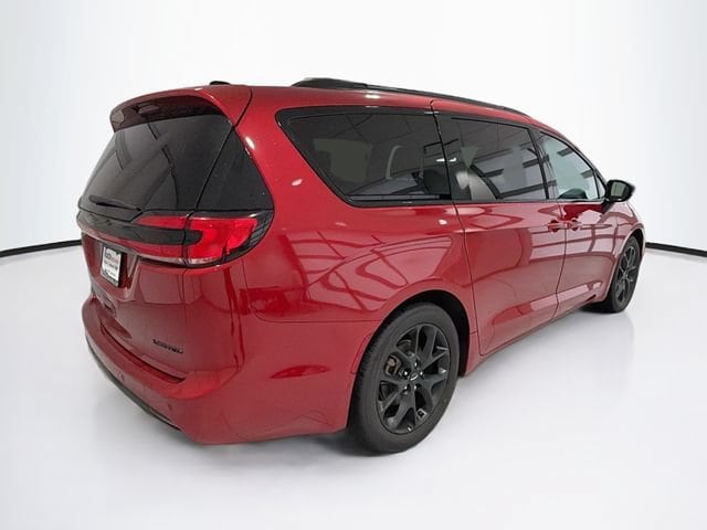 2025 Chrysler Pacifica Limited - Photo 7