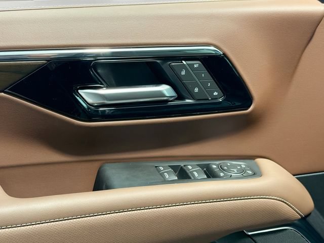 2026 Chevrolet Suburban High Country - Photo 17