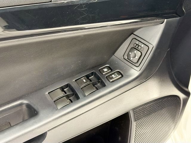 2017 Mitsubishi Lancer ES - Photo 16