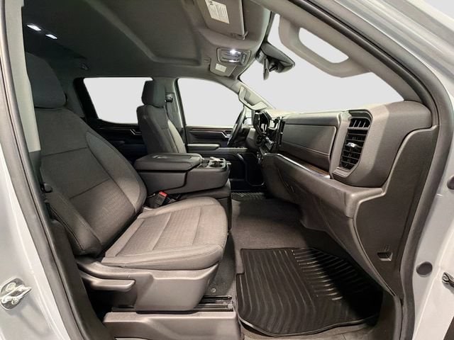 2024 Chevrolet Silverado 1500 RST - Photo 22