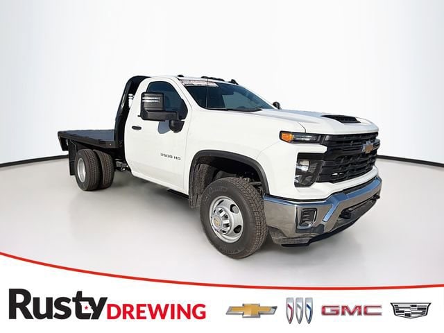 2025 Chevrolet Silverado HD WT's photo