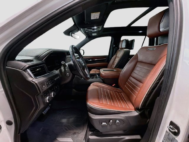 2023 GMC Yukon Denali Ultimate - Photo 19