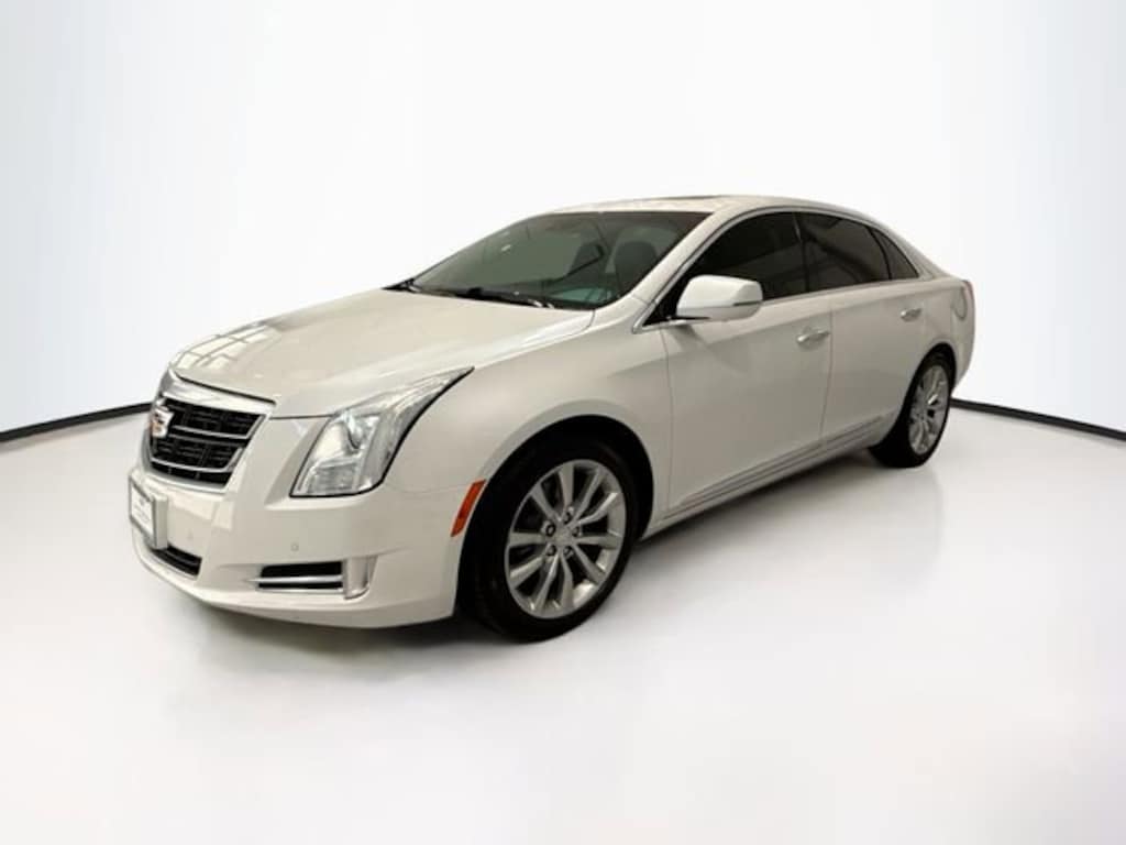 Used 2017 CADILLAC XTS Luxury Sedan