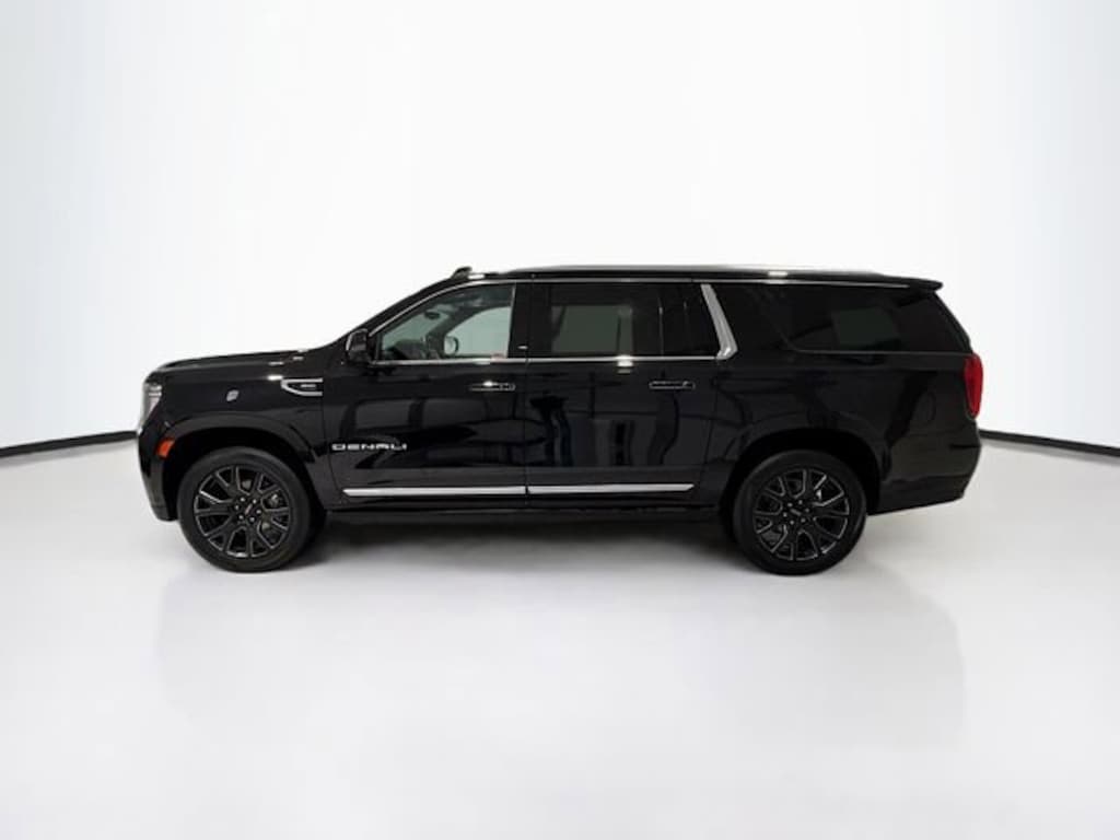 Used 2023 GMC Yukon XL Denali SUV