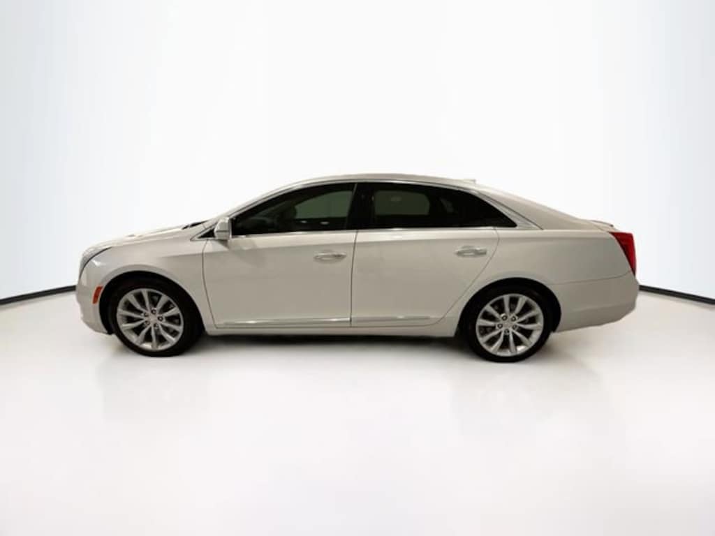 Used 2017 CADILLAC XTS Luxury Sedan