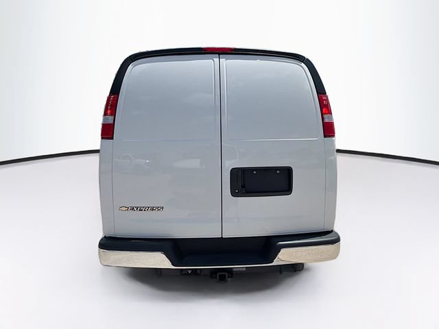 2026 Chevrolet Express Cargo Work Van - Photo 6