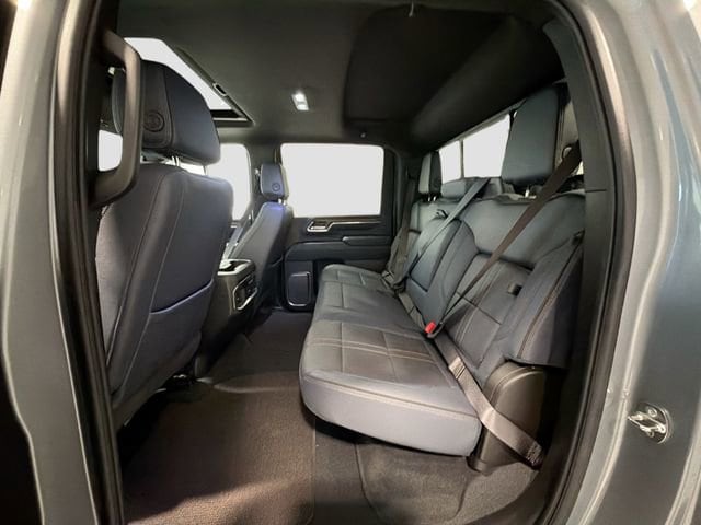 2024 Chevrolet Silverado 3500HD High Country - Photo 22