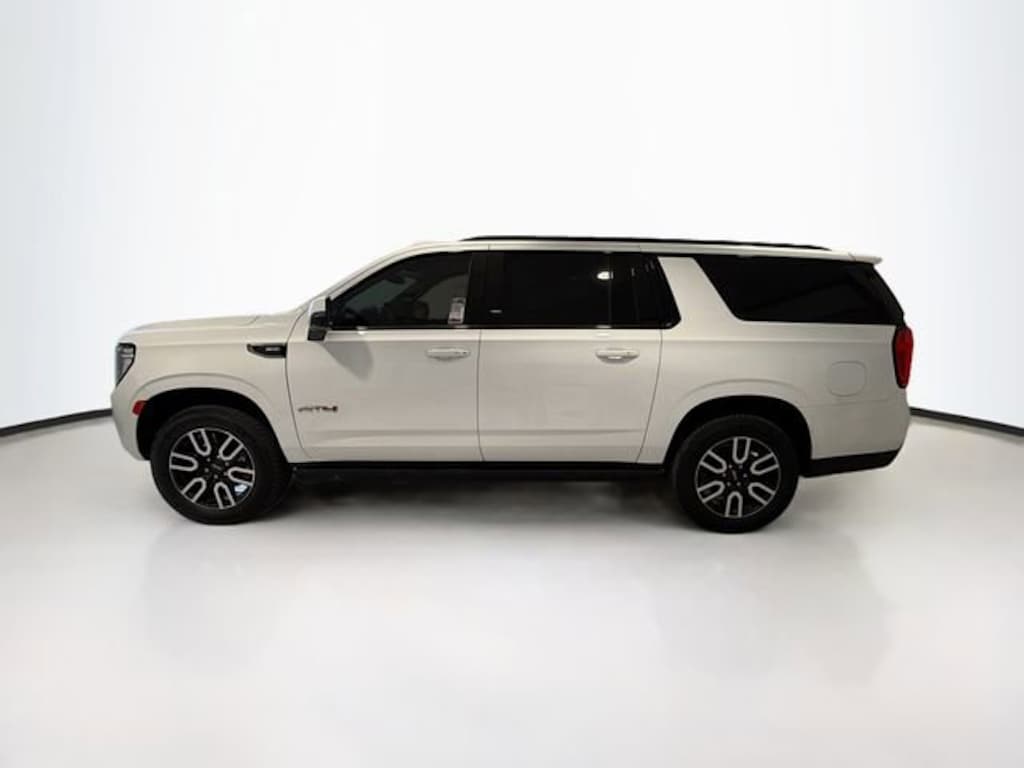 Used 2021 GMC Yukon XL AT4 SUV