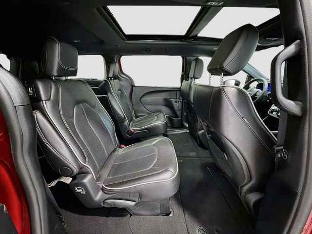 2025 Chrysler Pacifica Limited - Photo 25