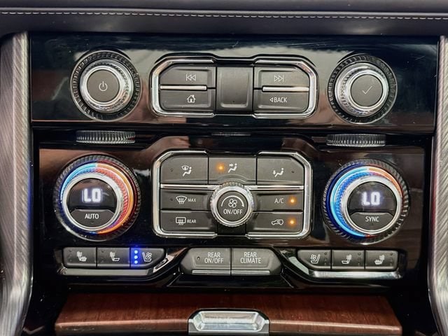 2023 GMC Yukon Denali Ultimate - Photo 15